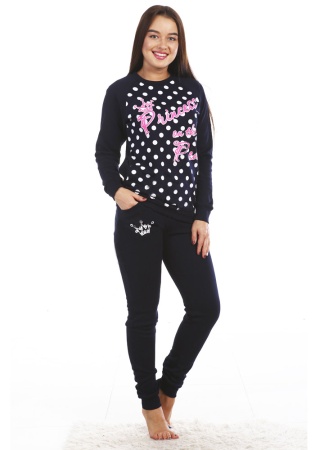 Состав:
Интерлок
	Костюм женский состоит из толстовки и брюк.