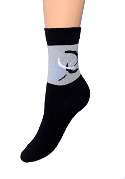 Состав:
Хлопок 80%
Полиамид 14%
Эластан 6%
	Носки женские гладкие с цветным рисунком на паголенке и двойным бортом.