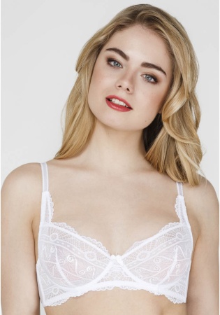 Состав:
Кружево
ПА 90%, 
ПУ 10%
	Кружевной бюстгальтер с мягкой чашкой из эластичного полотна и кружева с фестонами. Детали чашки обработаны с двойной деталью из не эластичной сетки. Чашка украшена фигурной деталью из кружева с фестонами. По центр