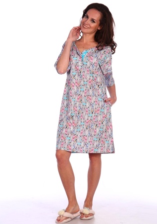 Состав: 
Кулирка 
Хлопок 100%
	Женская туника со свободным силуэтом трапеция, спинка В боковых швах карманы, горловина с пуговицами. Рукав 3/4. Не стесняет движений, комфортная и милая.

Обратите внимание: расцветка товара на сайте может отлича