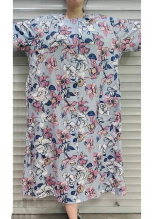 Состав:
Хлопок 100%
	Женский халат-баттал на пуговицах. 

Обратите внимание: расцветка товара на сайте может отличаться от фактической расцветки. Оптовый склад оставляет за собой право поставить товар любого цвета, который имеется на данный момент.	