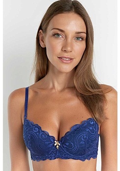 Состав:
Кружево
ПА 90%,
ПУ 10%
	ББюстгальтер T-Shirt с формованной чашкой без Push-ap для всех размеров. Детали бюстгальтера выполнены из кружева. Центральная деталь декорирована бантиком с подвеской. Бретели эластичные, съёмные. 