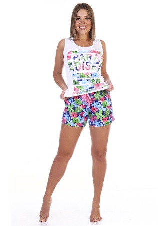 Состав:
Шорты:
Хлопок 100%, 
Майка:
Хлопок 95%,
Лайкра 5% 
	Костюм состоит из  шорт и майки. Майка облегающего силуэта, шорты укорочены.