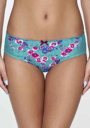 Состав:
Эластичное полотно
ПА 85%
ПУ 15%
Кружево
ПА 90%
ПУ 10%
Ластовица
Хлопок 100%
	Трусики-боксеры выполнены из эластичного принтованного полотна и кружева. Линия талии декорирована узким кружевом. Передняя деталь декорирована бантиком.