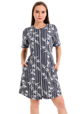 Состав:
Хлопок 100%.
	Женский халат на молнии из принтованного полотна. Есть завязки по бокам. 

Обратите внимание: расцветка товара на сайте может отличаться от фактической расцветки. Оптовый склад оставляет за собой право поставить товар любог