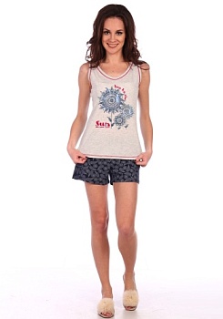 Состав: 
Футболка: кардмеланж 
Хлопок 50%
Полиэстер 50%
Шорты: кулирка
Хлопок 100%
	Женский комплект, состоит из майки и шорт. Майка украшена рисунком, шорты выполнены из принтованного полотна. 

Обратите внимание: расцветка товара на сайт