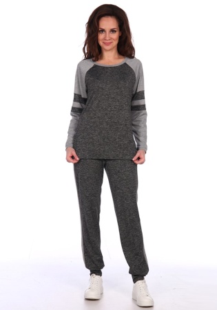 Состав: 
Джерси
Полиэстер 100%
	Женский комплект, состоит из кофты и брюк с эффектом меланжа. 

Обратите внимание: расцветка товара на сайте может отличаться от фактической расцветки. Оптовый склад оставляет за собой право поставить товар любог