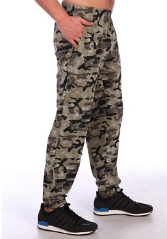 Состав:
Кулирка
Хлопок 100%
	Мужские брюки из принтованного полотна, по бокам втачные карманы. 

Обратите внимание: расцветка товара на сайте может отличаться от фактической расцветки. Оптовый склад оставляет за собой право поставить товар любо