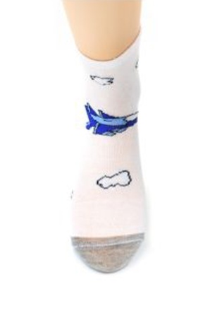 Состав:
Хлопок 75%
Полиамид 23%
Эластан 2%
	Детские хлопковые носки, украшены рисунком 
