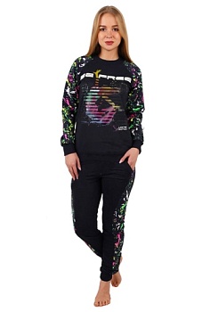 Состав:
Футер
Хлопок 80%
Лайкра 20%
	Комплект состоит из брюк и толстовки.

Обратите внимание: расцветка товара на сайте может отличаться от фактической расцветки. Оптовый склад оставляет за собой право поставить товар любого цвета, который им