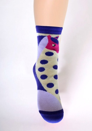 Состав:
Хлопок 76%
Полиамид 15%
Полипропилен 7%
Эластан 2%
	Демисезонные носки для девочек. .