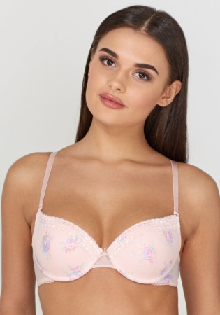 Состав:
Эластичная сетка
ПА 88%,
ПУ 12%
Эластичное кружево
ПА 90%,
ПУ 10%
	Бюстгальтер классической формы с формованной чашкой с Push-ap для размеров 70AB, 75ABC, 80B и без Push-ap для размеров 70C, 75DE, 80CDE, 85BCD. Детали бюстгальтера выпол