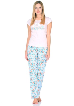 Состав:
Хлопок 100%
	Пижама женская состоит из футболки и брюк.
