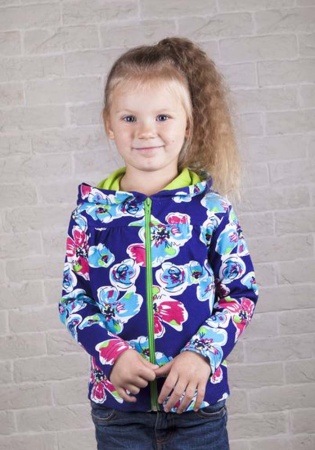 Состав:
Интерлок
Хлопок 100%
	Куртка на молнии с капюшоном.