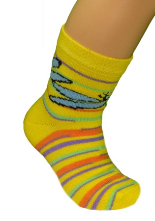 Состав:
Хлопок 85%, 
ПА 12%, 
Эластан 3%
	Детские носки из хлопка. Кулирная гладь, компьютерный рисунок.