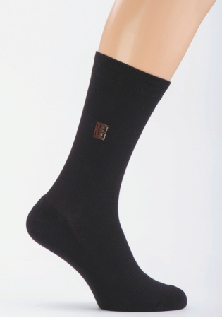 Состав: 
Хлопок 76%, 
Полиамид 22%, 
Эластан 2%
	Высокие зимние носки с плюшевым следом и мелким рисунком на паголенке.