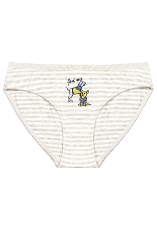 Состав:
Хлопок   95% 
Эластан 5%
     Стильные  трусы-слипы. Удобная и популярная модель из принтованного полотна.