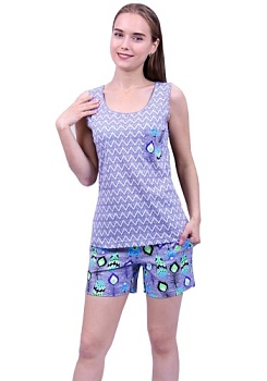 Состав: 
Хлопок 100% 
	Женский комплект, состоит из майки и шорт. Майка выполнена из принтованного полотна с геометрическим узором, на груди карман. Шорты выполнены из принтованного полотна. 
Обратите внимание: расцветка товара на сайте может отл