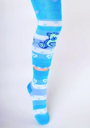 Состав: 
Хлопок 75%, 
Полиамид 23%, 
Эластан 2%
	Комплект (легинсы + носки), с компьютерным рисунком.