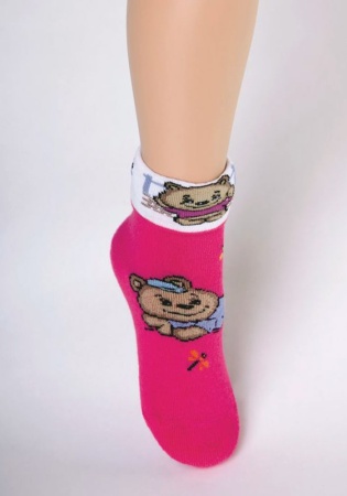 Состав: 
Хлопок 87%, 
Полиамид 12%, 
Эластан 1%
	Гладкие, плюш внутри, борт контрастного цвета, возможен отворот, компьютерный рисунок.