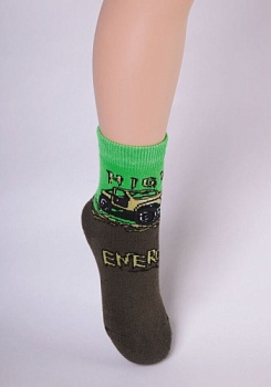 Состав: 
Хлопок 86%, 
Полиамид 13%, 
Эластан 1%
	Зимние плюшевые носки с рисунком на паголенке. На стопе надписи.