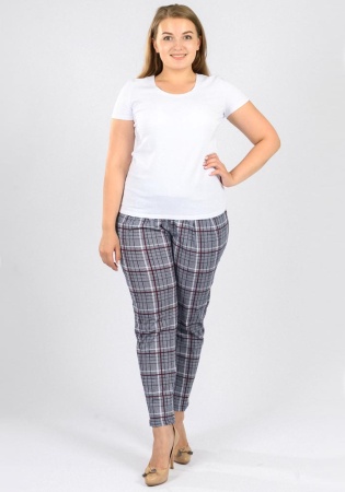 Состав:
Кулирка
Хлопок 100%
	Женские брюки в клетку. Длина до щиколотки. Пояс на резинке. Прорезные карманы

Обратите внимание: расцветка товара на сайте может отличаться от фактической расцветки. Оптовый склад оставляет за собой право поставит