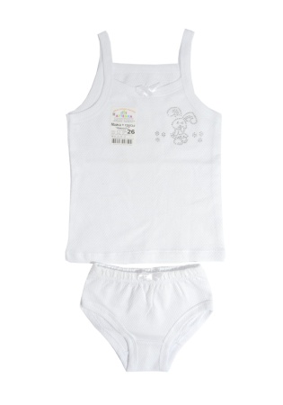 Состав:
Сота кулирка
Хлопок 100%
	Детский комплект для девочки, состоит из трусов и майки. На майке узор из стразов. 