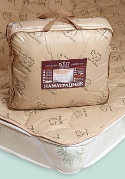 Ткань:
Полиэфирнохлопковая, с тематическим рисунком
Наполнитель:
Термоскрепленный наполнитель верблюжья шерсть 
( 30% шерсть / 70% полиэфирные волокна), плотностью 150г/кв.м,
	Верблюжья шерсть - традиционный, всем известный наполнитель, обладающи
