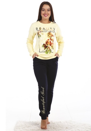 Состав:
Интерлок
	Костюм женский состоит из толстовки и брюк.

Обратите внимание: расцветка товара на сайте может отличаться от фактической расцветки. Оптовый склад оставляет за собой право поставить товар любого цвета, который имеется на данный