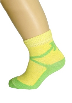 Состав:
Хлопок 93% 
Эластан 7%
	Носки демисезонные гладкие, с двумя рисунками для мальчиков и девочек.