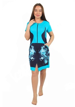 Состав:
Интерлок
Хлопок 100%
	Женский халат на молнии, рукав короткий.

Обратите внимание: расцветка товара на сайте может отличаться от фактической расцветки. Оптовый склад оставляет за собой право поставить товар любого цвета, который имеется