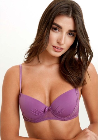 Состав:  
Эластичное полотно
ПА 88%, 
ПУ 12%
Эластичная сетка
ПА 88%
ПУ 12%
Кружево
ПА 90%,
ПУ 10%
	Бюстгальтер формы Т-Shirt на косточках, выполненный из микрофибры и эластичной жаккардовой сетки. Формованная чашка средней плотности, без Pu