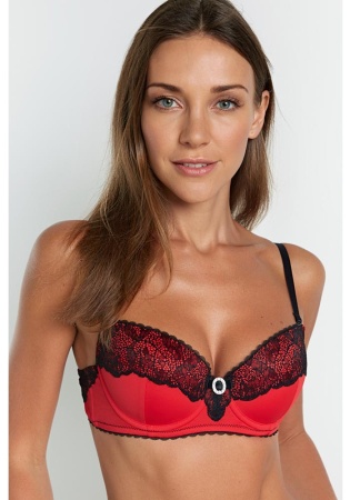 Состав:
Эластичное полотно
ПА 85%,
ПУ 15%
Кружево
ПА 90%,
ПУ 10%
	Бюстгальтер формы T-Shirt с формованной чашкой без Push-ap для всех размеров. Детали бюстгальтера выполнены из эластичного яркого полотна и кружева. Модель декорирована эластично