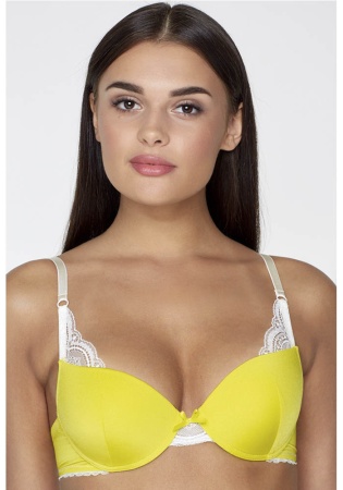 Состав:
Эластичное полотно
ПА 85%,
ПУ 15%
Кружево
ПА 90%,
ПУ 10%
	Бюстгальтер классической формы с формованной чашкой с Push-ap для размеров 70AB, 75ABC, 80B и без Push-ap для размеров 70C, 75DE, 80CDE, 85BCD. Детали бюстгальтера выполнены из э