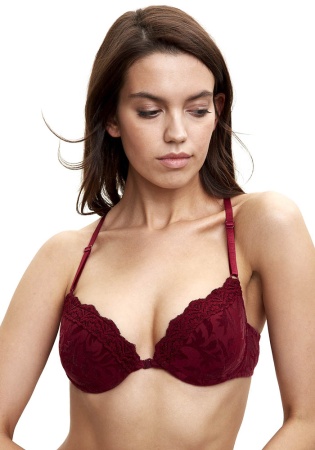 Состав:
Эластичная сетка
ПА 88%
ПУ 12%
Кружево 
ПА 90%
ПУ 10%
	Бюстгальтер классической формы с формованной чашкой с Push-up для размеров 70АВ, 75АВС, 80В и без Push-up для размеров 70C, 75D, 80C. Детали бюстгальтера выполнены из эластичной сет