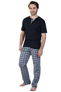 Состав:
Хлопок 100%
	Брюки прямого силуэта с цельнокроеным поясом на резинке, с двумя боковыми карманами. 