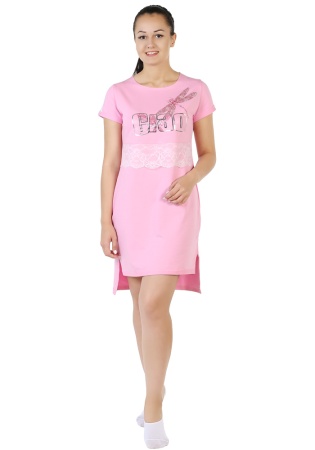 Состав:
Хлопок 90%
Лайкра 10%
	Платье полуприлегающего силуэта с коротким втачным рукавом, круглой горловиной, ассиметричным низом и небольшими боковыми разрезами. На полочке в средней части изделия расположено широкое кружево-стрейч. На рукавах по