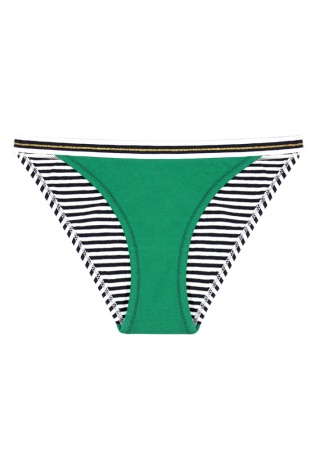 Состав:
Хлопок 95%
Эластан 5%
	Женские трусики из хлопкового полотна. Передняя деталь выпонена из однотонной ткани, задняя - в полоску. Пояс яркий. 