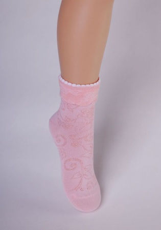 Состав: 
Бамбук 72%, 
Полиамид 26%, 
Эластан 2%
	Ажурные носочки с отложным бортиком.