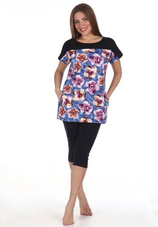 Состав:
Туника 100% хлопок, 
Бриджи 95% хлопок, 5% лайкра
	Костюм состоит из бридж и туники. Бриджи на резинке, создающие дополнительный комфорт.Туника прямого силуэта, с удобными кармашками.