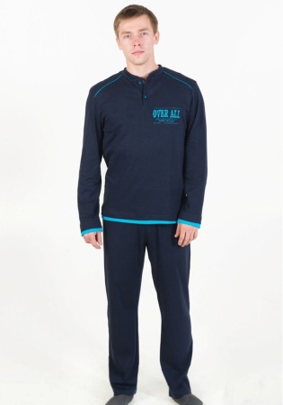 Состав: 
Интерлок
Хлопок 100% 
	Костюм домашний мужской состоит из футболки с длинными рукавами и брюк. На полочке расположена печать методом шелкографии. 