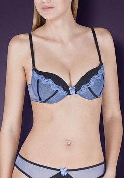 Состав:
Эластичное полотно
ПА 85%,
ПУ 15%
Эластичная сетка
ПА 88%,
ПУ 12%
	Бюстгальтер классической формы с формованной чашкой с Push-Up для размеров 70AB, 75ABC, 80B и без Push-Up для размеров 70C, 75DE, 80CDE, 85BCD. Детали бюстгальтера выпол