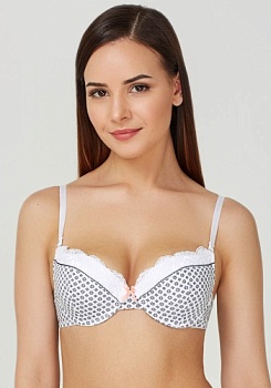 Состав:
Полотно
Хлопок 95%,
ПУ 5%
Эластичное кружево
ПА 90%,
ПУ 10%
	Бюстгальтер классической формы с формованной чашкой с Push-Up для размеров 70AB, 75ABC, 80B и без Push-Up для размеров 70C, 75DE, 80CDE, 85BCD. Детали бюстгальтера выполнены и