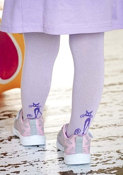 Состав:
Хлопок 82%
ПА 13%
Эластан 5%
	Колготки демисезонные гладкого переплетения и мелким вышивным рисунком 