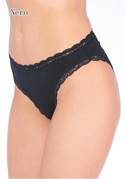 Состав:
Хлопок 95%
Эластан 5%
      Классические трусы-слипы из хлопка с эластаном, края обработаны кружевной тесьмой, низкая посадка.


