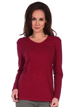 Состав: 
Вискоза 95%
Лайкра 5%
	Водолазка  женская  прилегающего силуэта,  длинной чуть ниже линии бёдер без воротника. Горловина отделана кантом. Рукав втачной,  длинный.   
Обратите внимание: расцветка товара на сайте может отличаться от факти