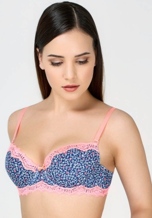 Состав:
Эластичное полотно
ПА 85%,
ПУ 15%
Кружево
ПА 90%,
ПУ 10%
	Бюстгальтер формы T-Shirt с формованной чашкой без Push-ap для всех размеров. Детали бюстгальтера выполнены из эластичного принтованного полотна и узкого кружева. Центральная дет