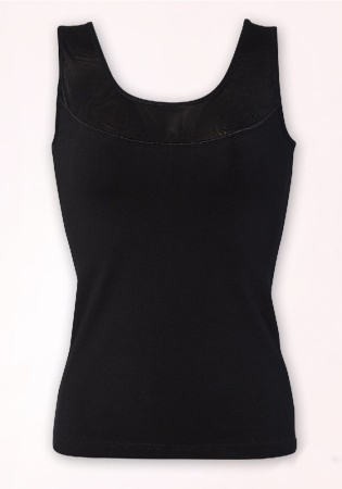 Состав:
Хлопок 95%
Эластан 5%
	Женская майка на широких бретельках, украшенная U-образной прозрачной вставкой.