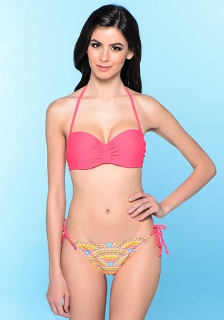 Состав:
Эластичное полотно
ПА 80%,
ПУ 20%
	Купальник раздельный состоит из бюстгальтера и трусов. Бюстгальтер формы «балконет» с формованной чашкой с Push-Up для размеров 70AB, 75ABC, 80B и без Push-Up для размеров 70C, 75DE, 80CDE, 85BCD. Детали 