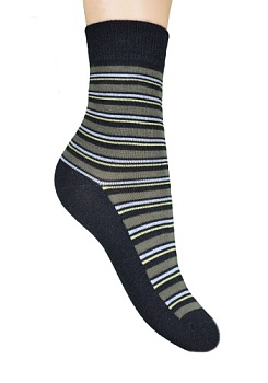 Состав: 
Шерсть 30%, 
Пан 50%, 
ПА 15%, 
Эластан 5%
	 Носки зимние гладкого переплетения с цветными полосками, паголенок удлинённый.